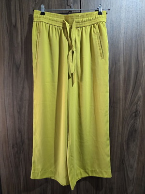 Zara wide leg pants lime color size M like new