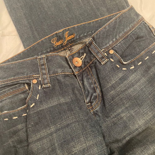Guess women's jeans used, size 29, straight boot cut