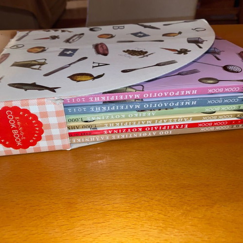 Cook Book Ethnos Complete Collection like new, 6 volumes with case
