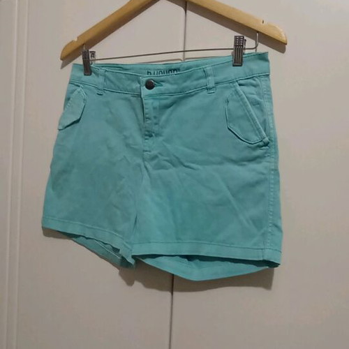 Shorts, M