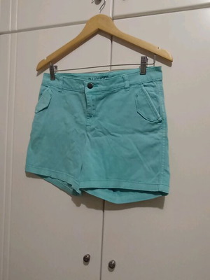 Shorts, M