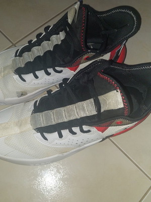 Jordan athletic shoes used, size 44.5, black and white