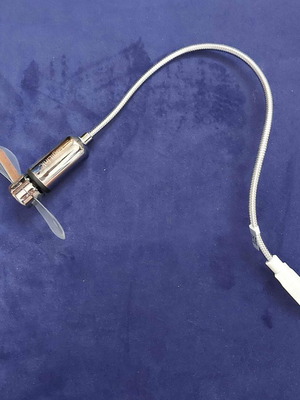 Logilink USB ανεμιστήρας με ρολόι σαν καινούργιο