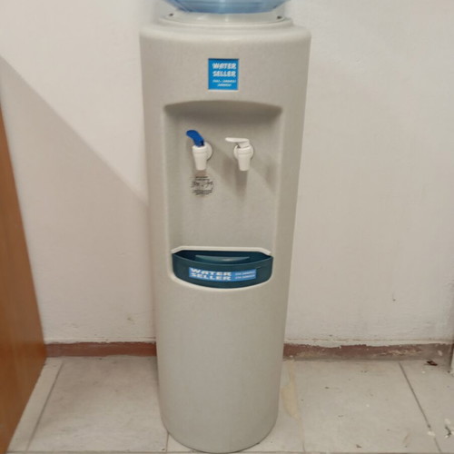 Water dispenser cold and hot water used
