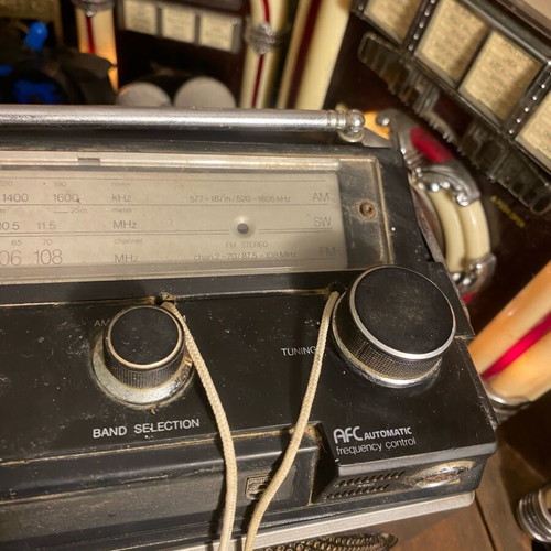 Philips Spatial Stereo 508 Boombox used with external wear