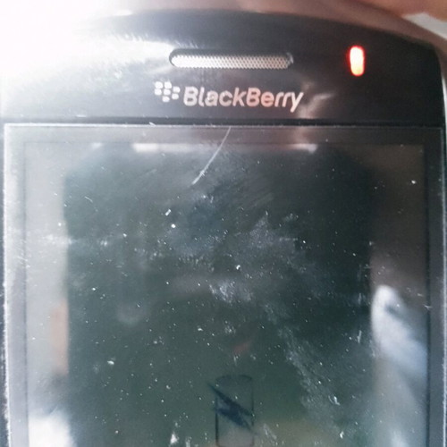 Black Berry vintage cell phones used, pack of 2 models 9500 and 8520