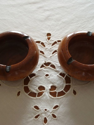 Συλλεκτικό ξύλινο σετ 2 σταχτοδοχείων από εξωτικό ξύλο καινούργιο