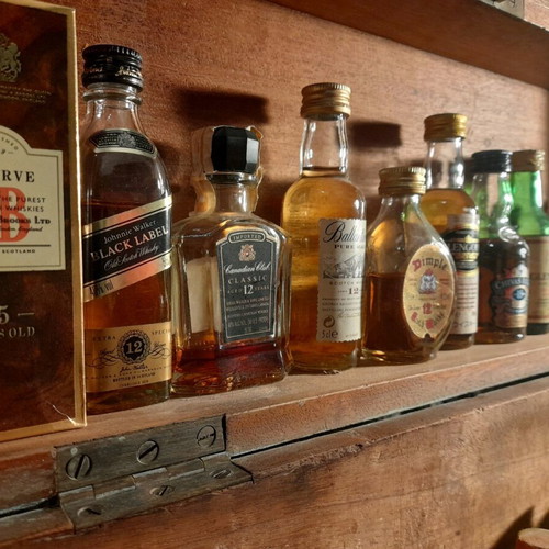 Whisky miniatures collection like new, rare aged 10 to 18 years, set of 10