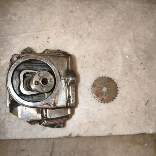 Honda C50 6V 72cm cylinder head like new