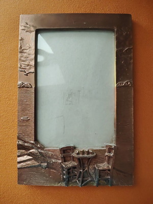 Photo frame used, pink gold color with bronze effect