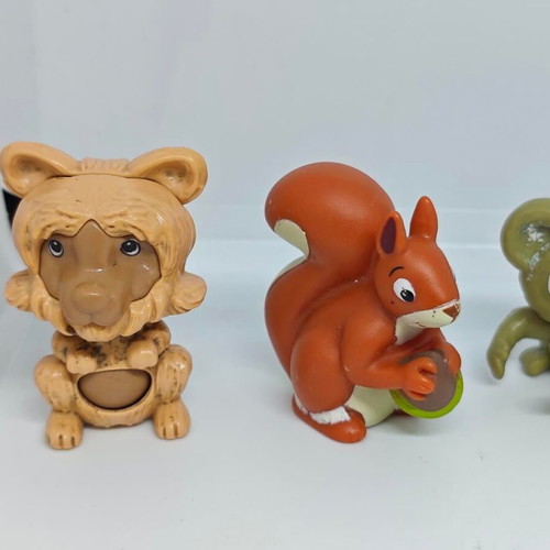 Kinder Natoons collectible set of 8 animal figures like new