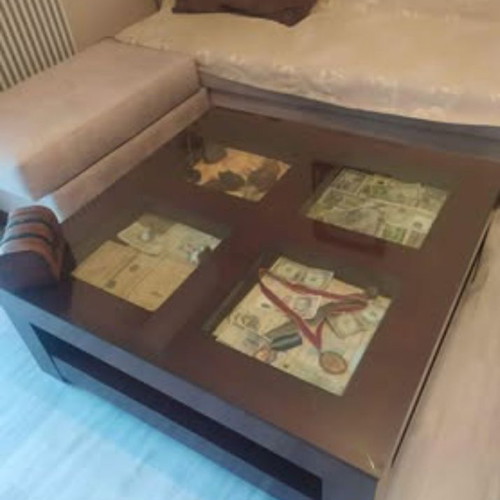 Coffee table like new 1.04x1.04 m