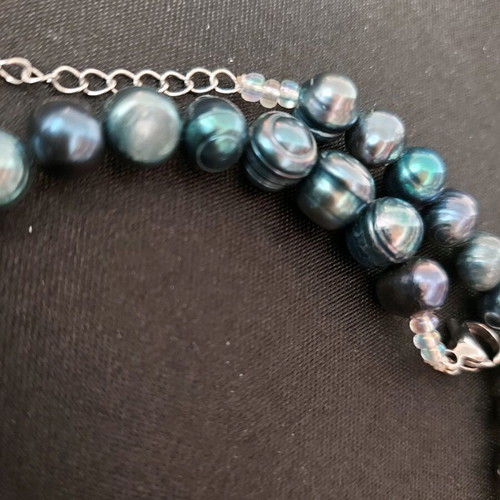 Necklace black genuine pearls new
