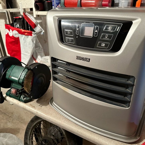 Kerosun LC-44 space heater used with marks on top