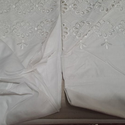 White cotton bed sheets with lace, set of 2 sheets and 2 pillowcases