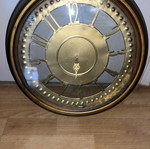 Large wall clock, not working mechanism