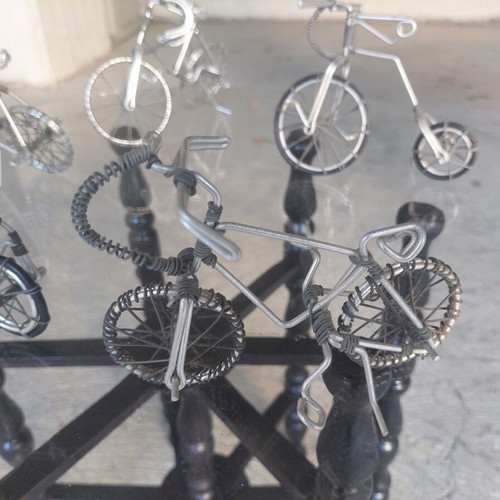 Metal bicycles set like new, home decor