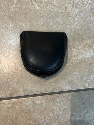 Traditional leather wallet like new, black