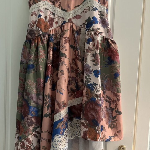 Asymmetric dress with lace and hidden zipper, new, colorful