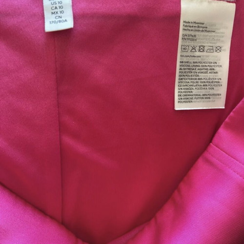 Mini skirt with inner shorts H&M like new, pink, size L