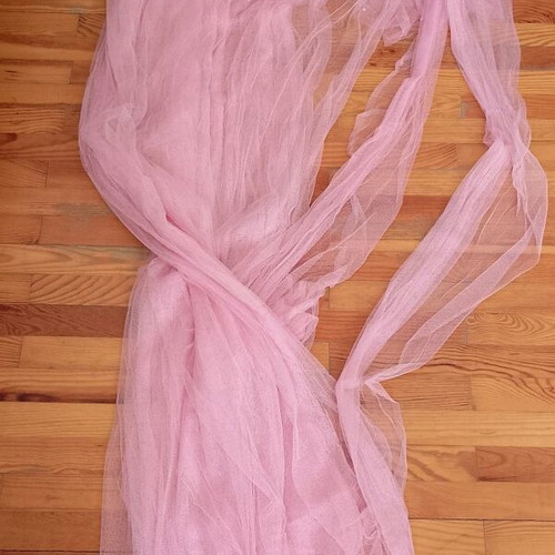Tulle bed canopy used for single bed