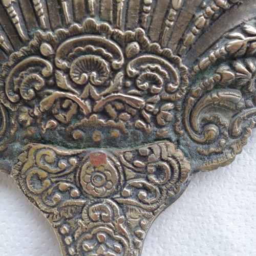 Vanity mirror used from interwar period in Art Nouveau style