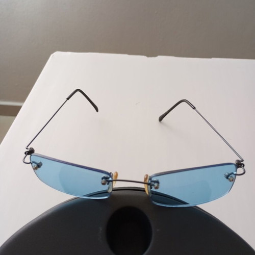 Vintage Y2K Sunglasses with Blue Lenses and Collectible PezeRva Case like new