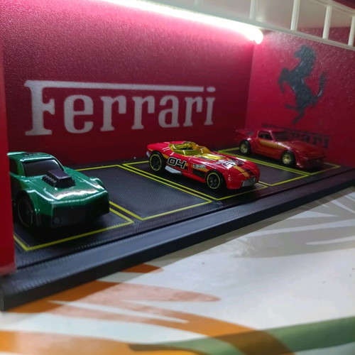 Ferrari Car Parking Diorama 1:64 New, illuminated