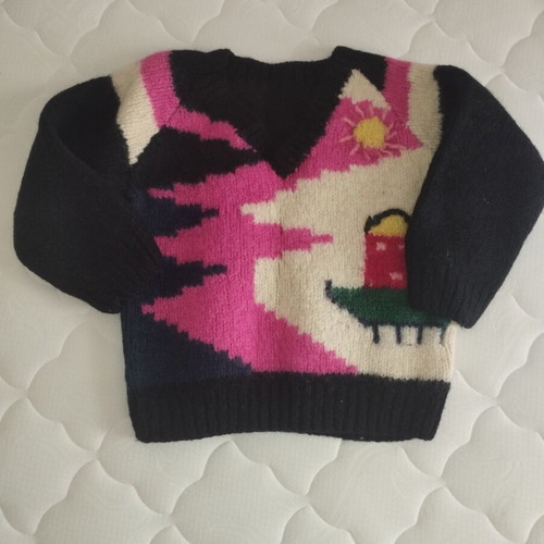Baby handmade wool sweater like new, black and pink