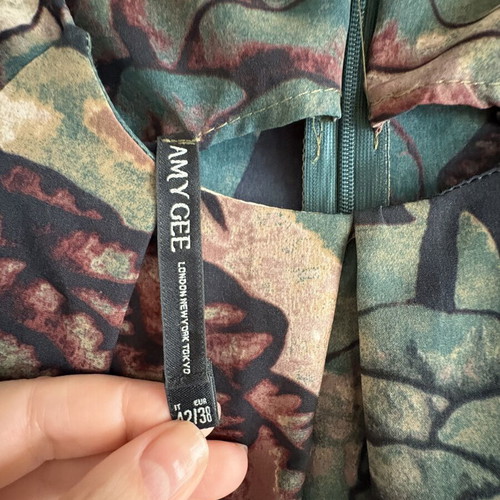 Mini floral dress like new, size S/M by Amy Gee