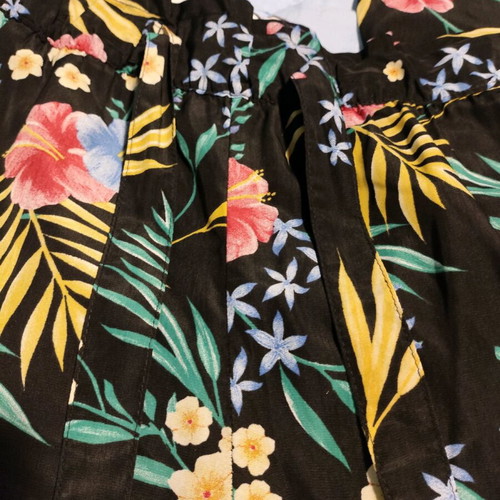 Calliope pants used with cool fabric and tropical design size M