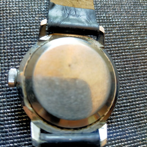 Mechanical wristwatch used, works