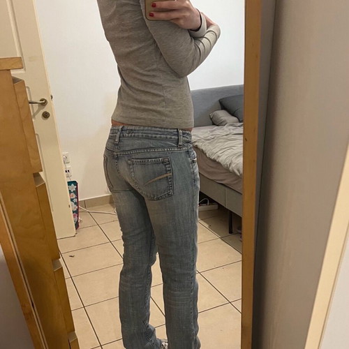 Staff jeans used, size 28/Small, low waist 2000s
