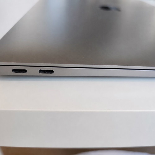 MacBook Air M1 13" 8GB RAM 256GB SSD used, 2023 model