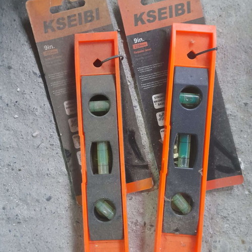 Kseibi plastic level 22cm with 3 vials, 2 pieces new