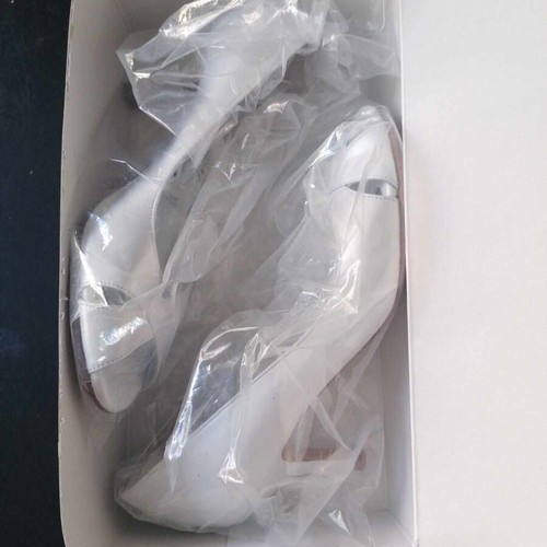 Thomas Shoes white bridal pumps like new size 35
