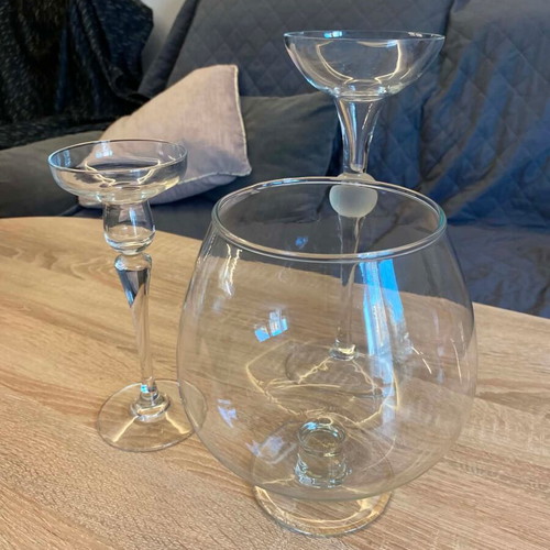 Glass decorative set like new, large bowl and 2 candle holders