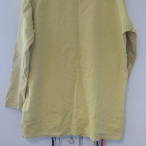 Long-sleeve funky blouse one size like new, yellow
