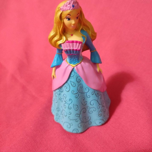 Barbie Rozella Princess of the Magic Island figure like new