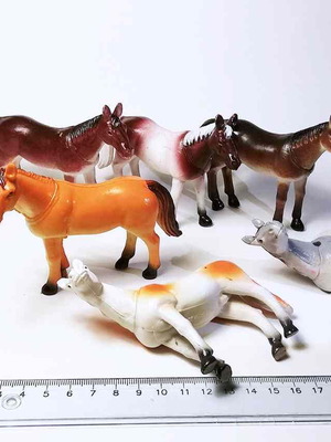 Horse figures used, pack of 6 plastic toys