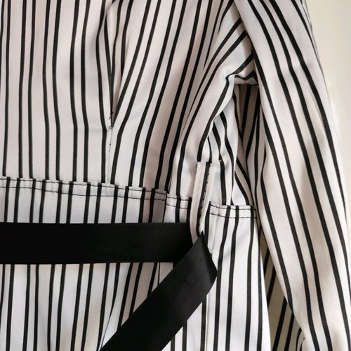 Satin black and white jacket like new, size S