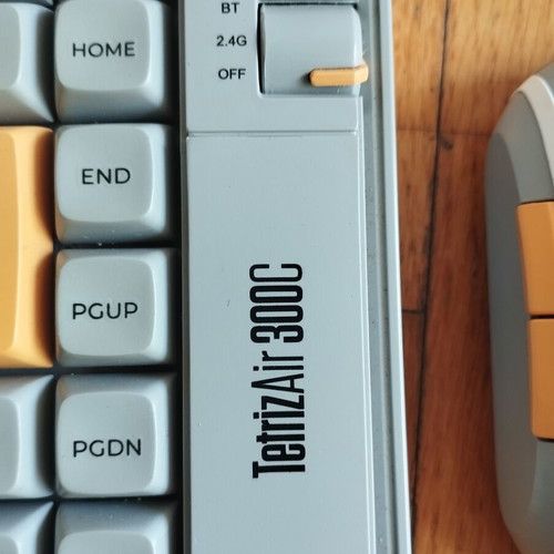 Alcatroz Tetriz Air 300c keyboard and mouse set like new