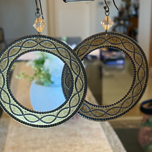 Dangling earrings new, silver metal with pink enamel