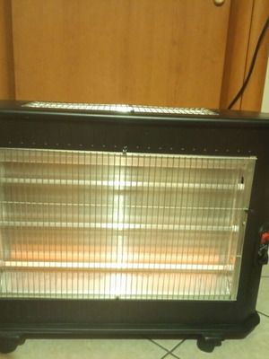 Kumtel heater like new, needs 2 bulbs replacement