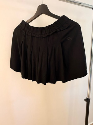 Begatti black skirt shorts like new size Medium