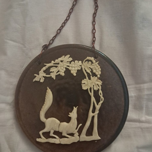 Decorative wall art depicting Aesop's fable The Fox and the Grapes like new