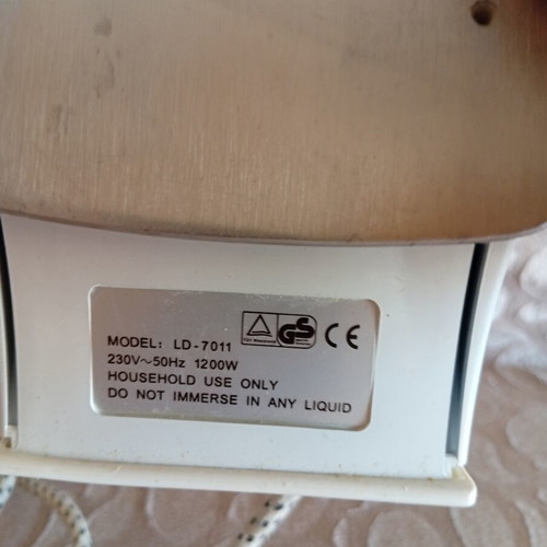 Electric iron 1200W 230-50 Hz