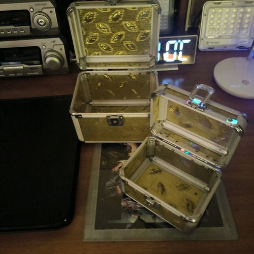 Storage boxes set of 2 like new, for jewelry or anything