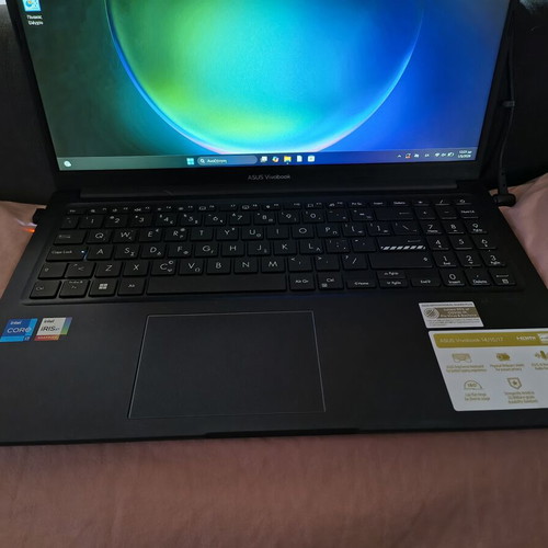 Asus Vivobook Laptop like new, 512GB SSD, 16GB RAM, Intel Core i7