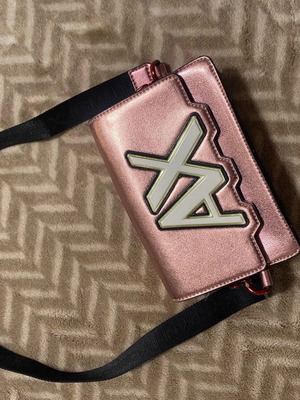 Armani Exchange women's crossbody bag pink like new